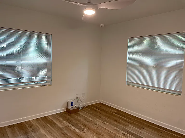 823 SE 4th Ave — Photo 19
