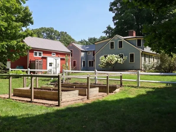 56 Brigantine Cir, Norwell, MA 02061