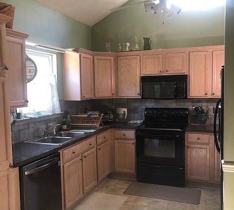 4th image of 5105 Chayote Ct