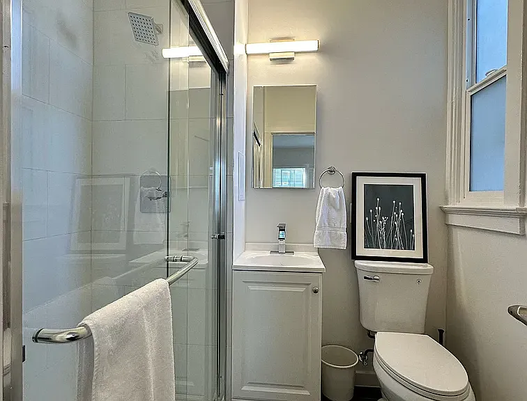 1075 Ofarrell St #10 — Photo 16