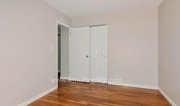 3rd image of 11355 Birmingham Ct