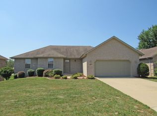 5366 W Applewood St, Springfield, MO 65802