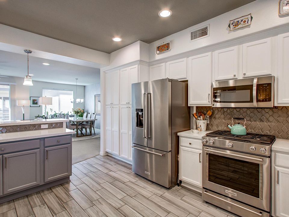 1st image of 17850 N 68th St #3138