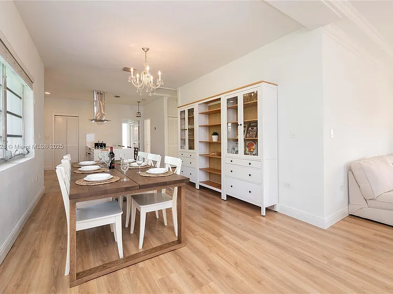501 SW 24th Rd — Photo 8