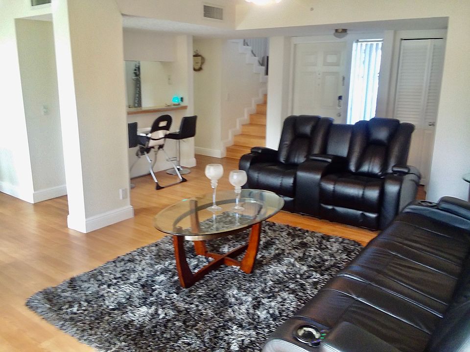 1st image of 9431 Live Oak Pl APT 102