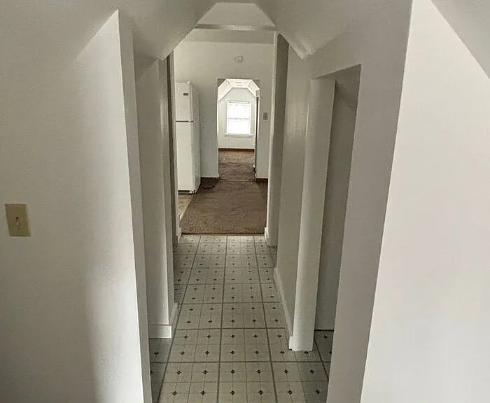 2615 S Center St #2 — Photo 6