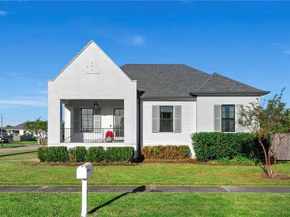103 Bear Dr, Arabi, LA 70032