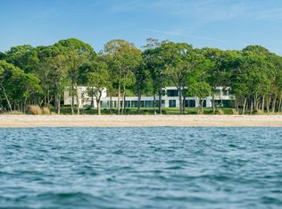 6 Seaponack Dr, Sag Harbor, NY 11963