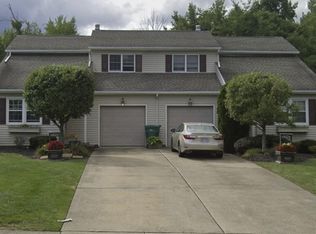 10024-10026 Chamberlin Rd, Twinsburg, OH 44087