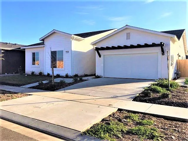 2344 Aviles Dr photo 1