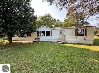 4940 River Rd, Evart, MI 49631
