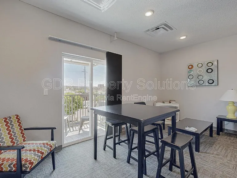 950 4th St NW #209 — Photo 24