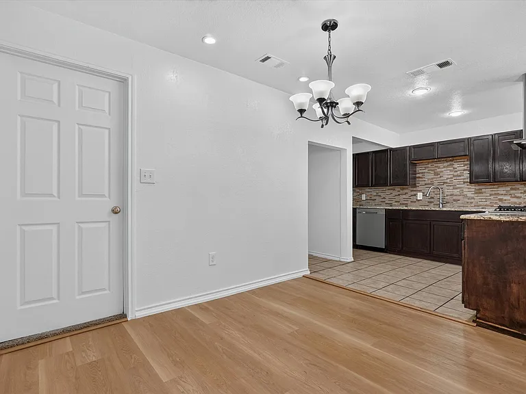 5301 Scoggins St — Photo 10