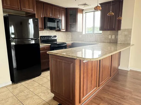 65 Valley St APT 5A, Medford, MA 02155