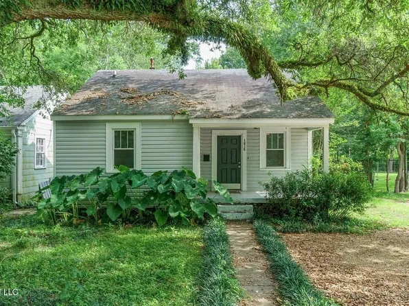 1815 Mamie St, Hattiesburg, MS 39401
