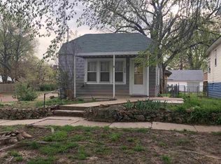 226 N 2nd St, Arkansas City, KS 67005