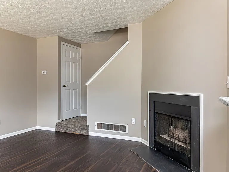 Sawmill Ridge — Photo 10