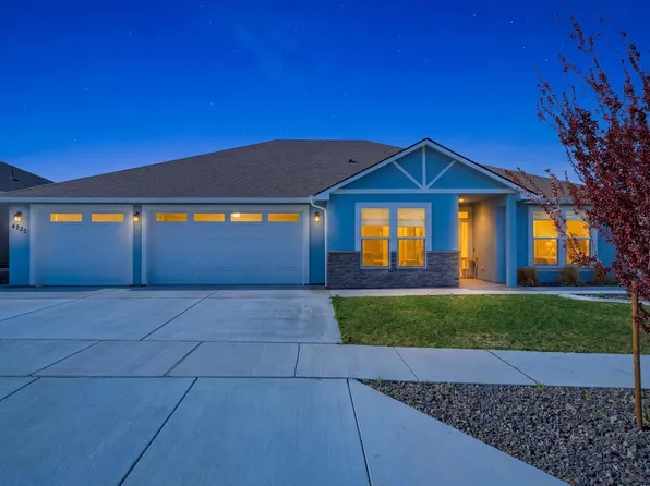 4235 Barbera St, Richland, WA 99352