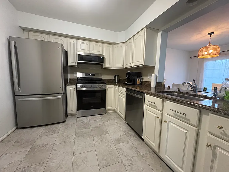 11 Crabapple Pl — Photo 9