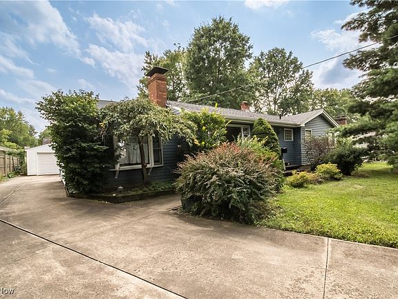 2nd image of 1264 Walton Dr