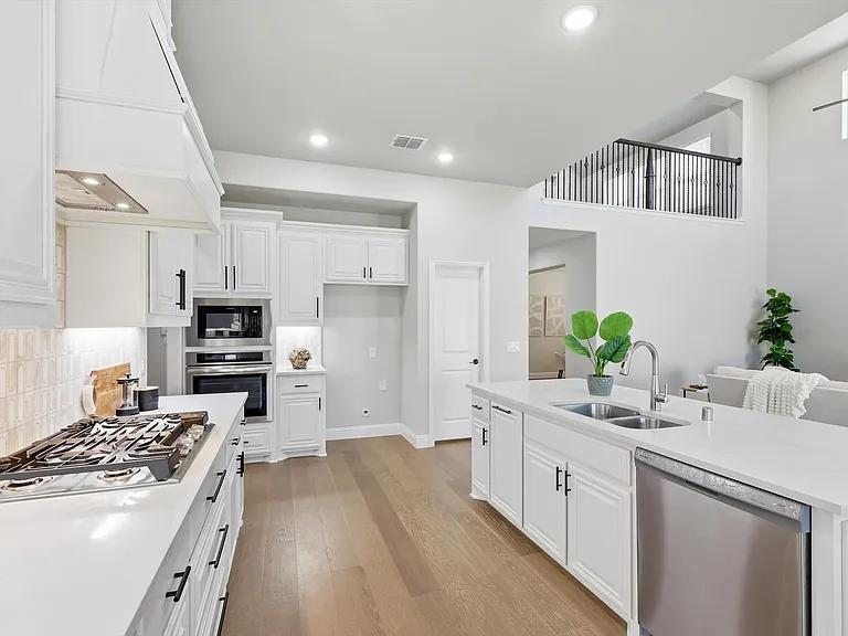 833 Daisy Corner Dr — Photo 15