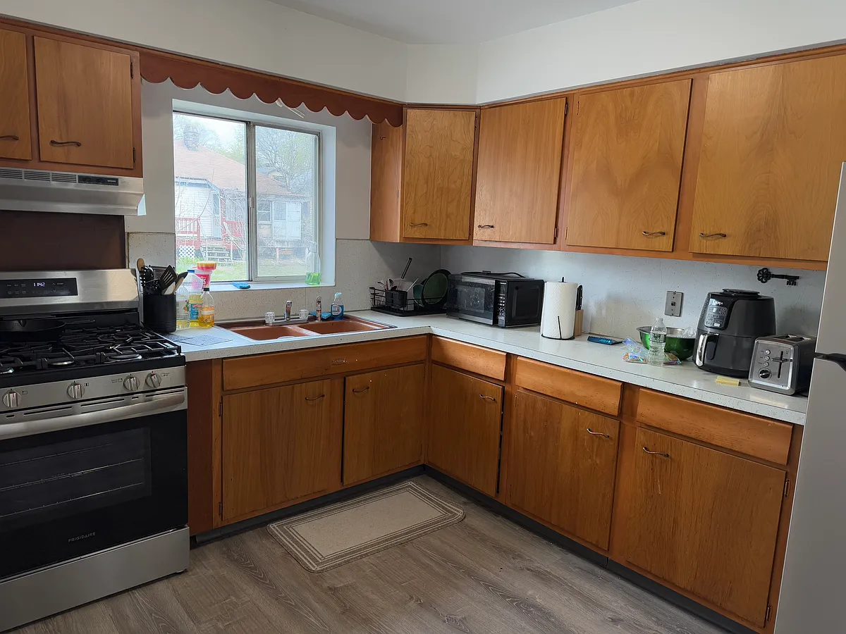 Building Photo - 12 Virginia St #3
