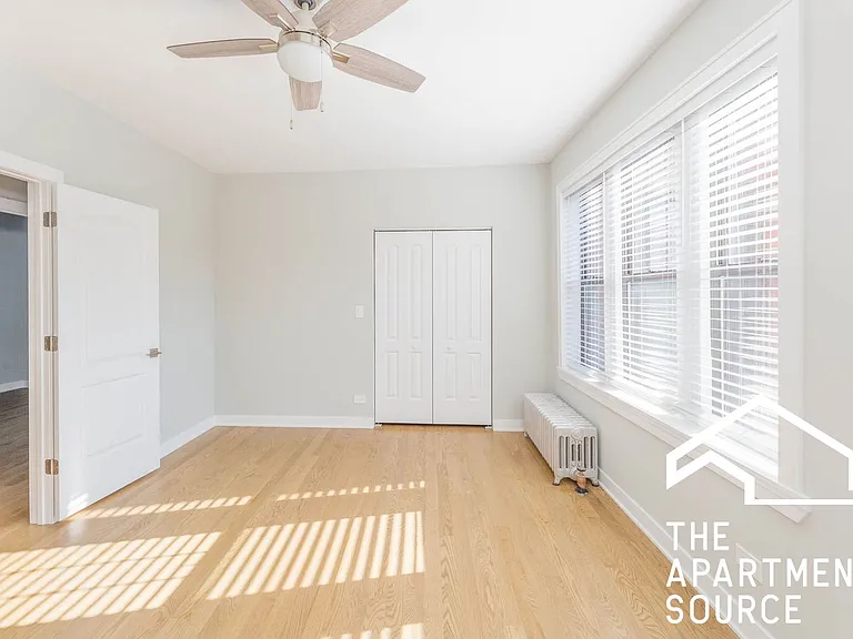 3912 N Keeler Ave #3 — Photo 4