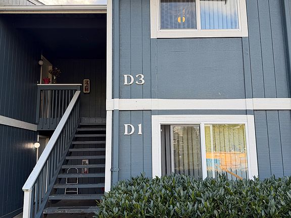 4th image of 700 W Maple St APT D3