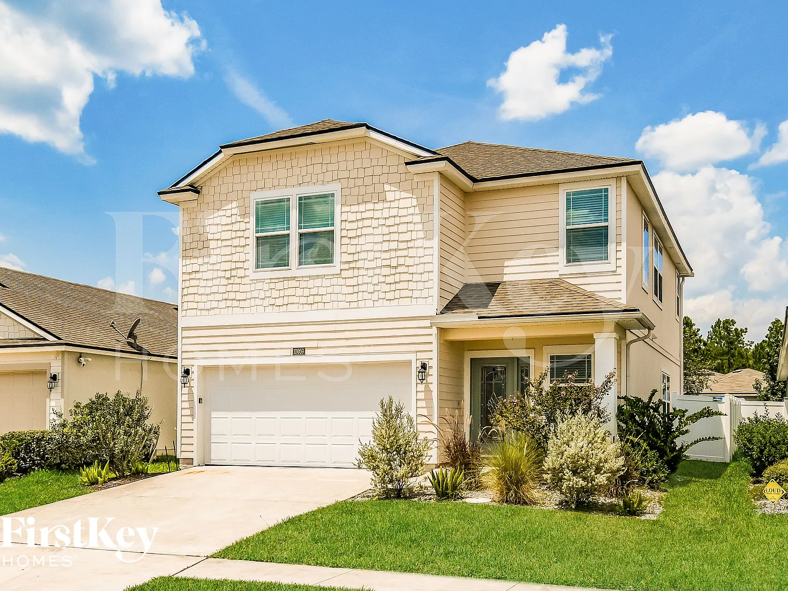 3 bed, 2.5 bath, 2250 sqft, $2,570 — Photo 2