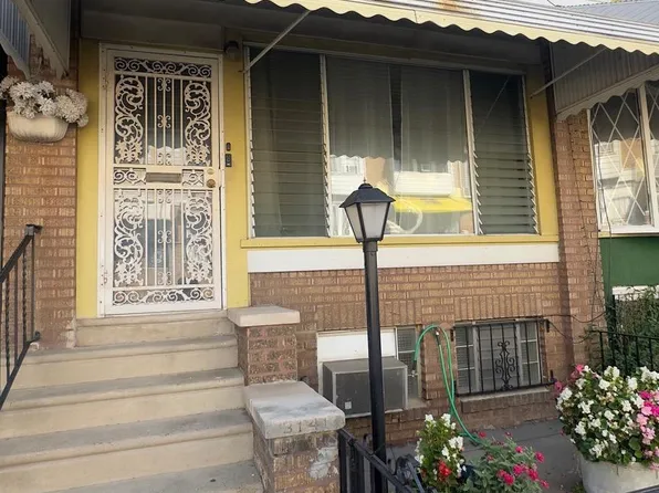 3141 N Patton St, Philadelphia, PA 19132