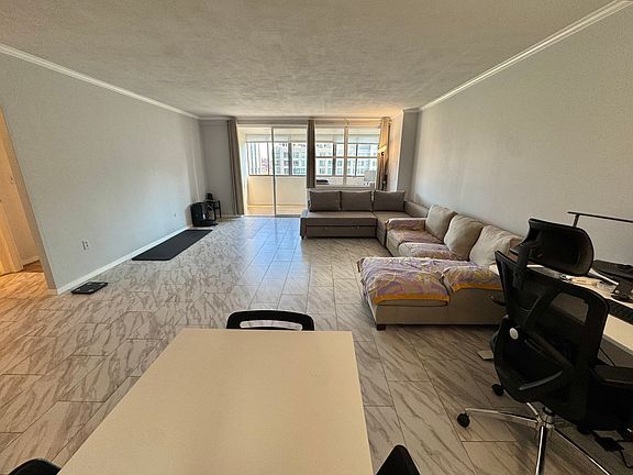 3rd image of 8 Whittier Pl APT 12F