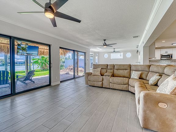 4th image of 11955 5th St E
