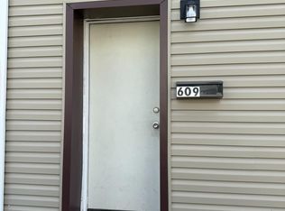 609 Dauphin St, Harrisburg, PA 17102