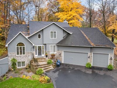 14011 Minnehaha Pl, Wayzata, MN, 55391