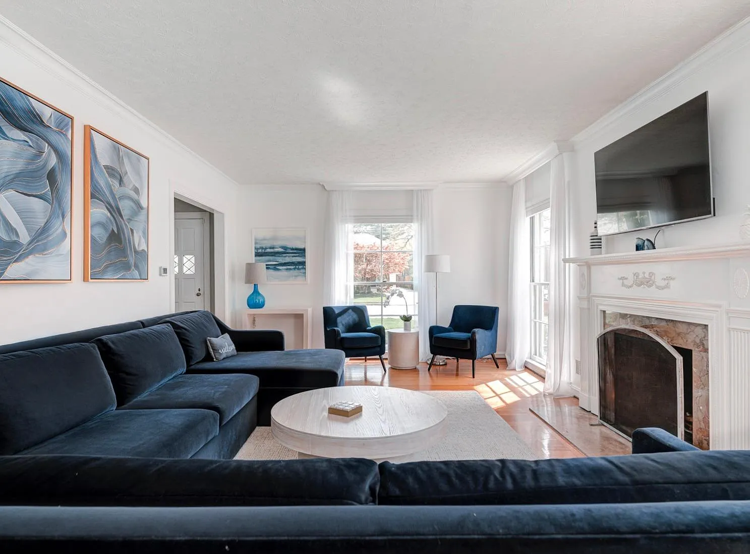 5444 N Capitol Ave — Photo 1