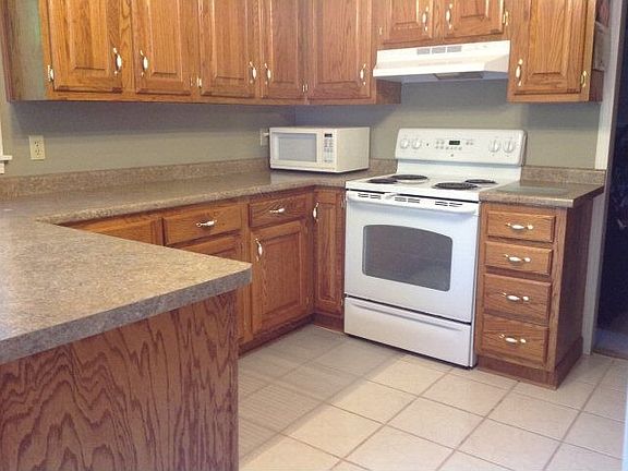 2nd image of 4903 Sharon Dr