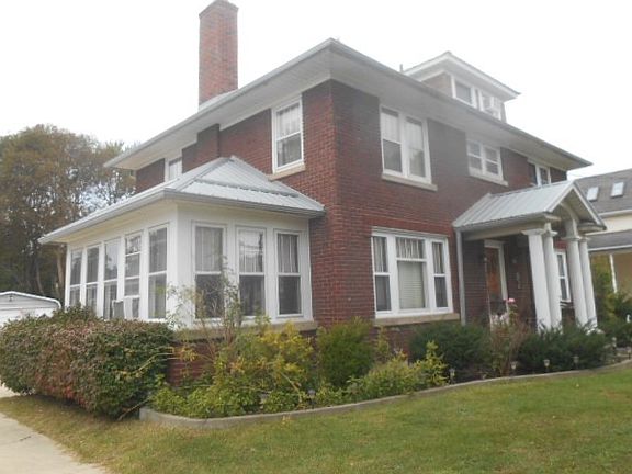 3rd image of 312 Rice Ave