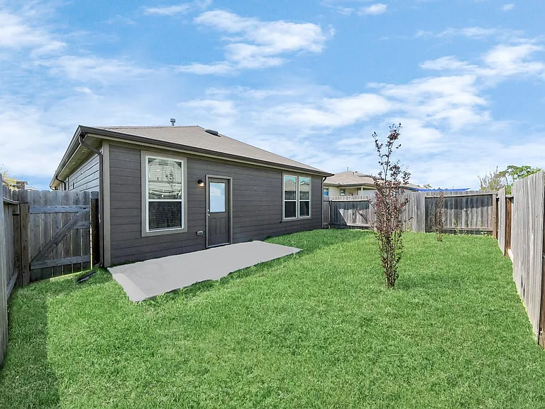 14626 Sierra Garden Dr — Photo 32