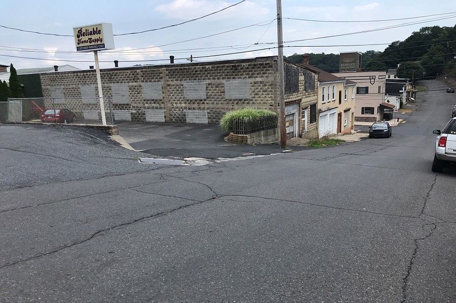 1st image of 219 South St