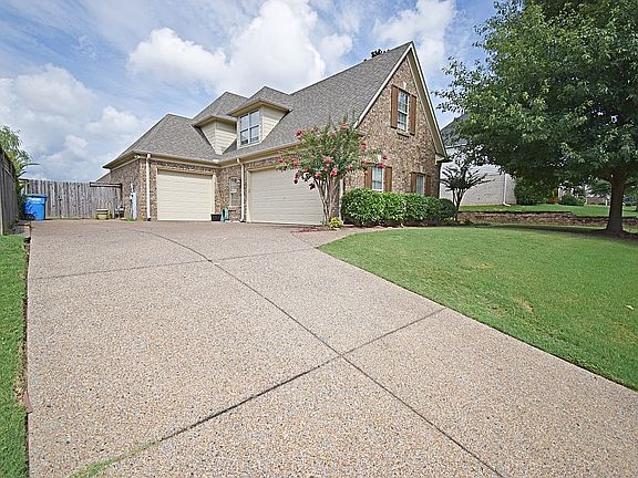 3rd image of 5503 Southern Winds Dr