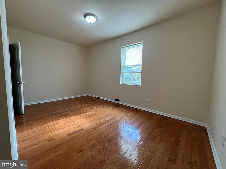 1516 W Diamond St #D — Photo 11