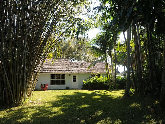 4th image of 4861 S Lake Dr