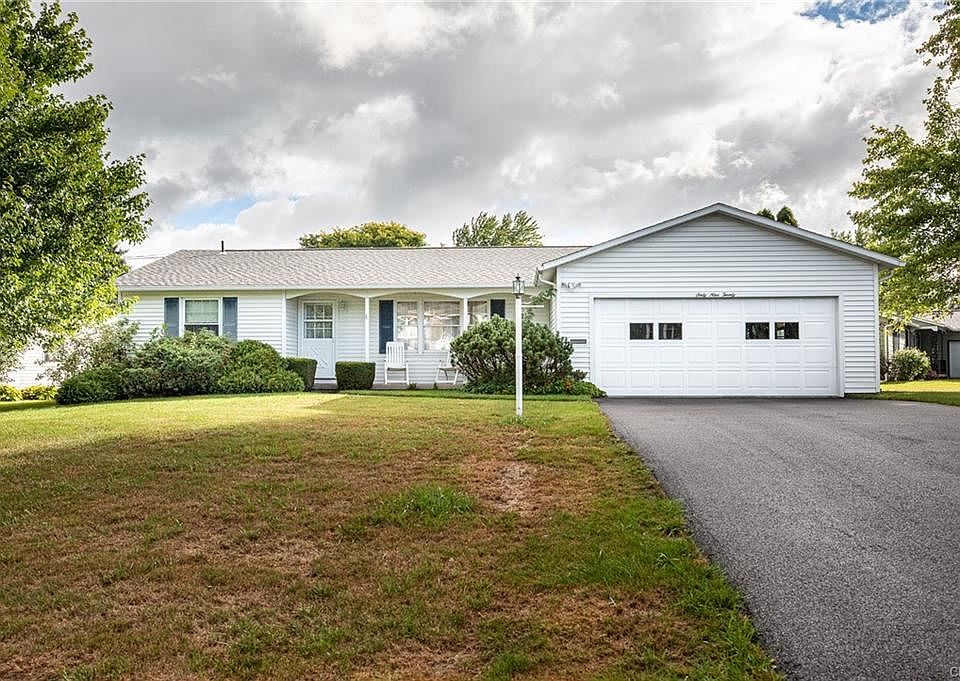 1st image of 6920 Thomas Dr