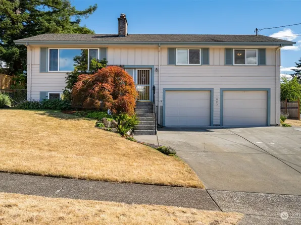 1003 S 233rd Place, Des Moines, WA 98198