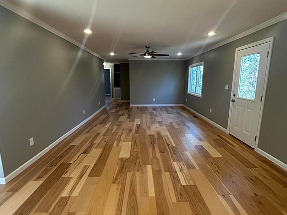 5th image of 1068 Cordell Ave