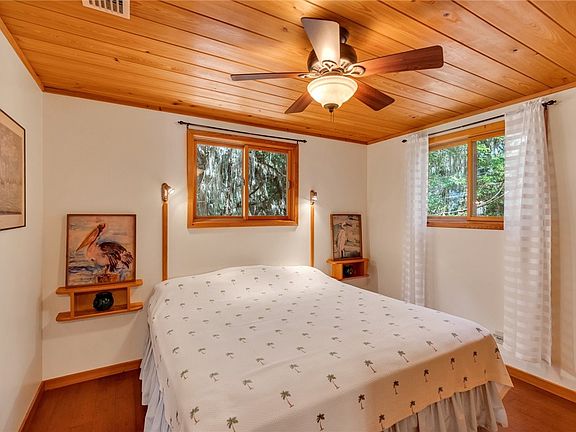 14th image of this home