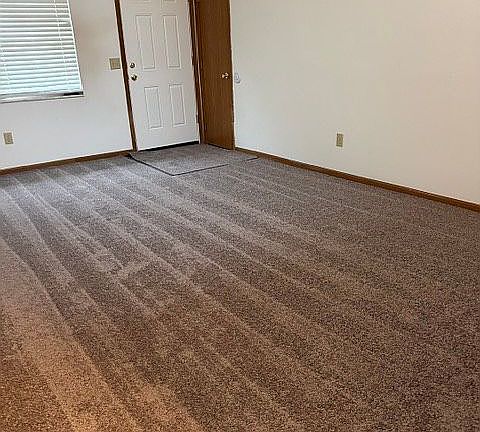 2nd image of 2866 Dawn Ln