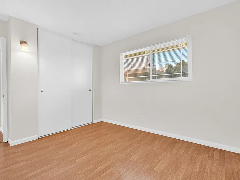 945 Kearney St #12 — Photo 34