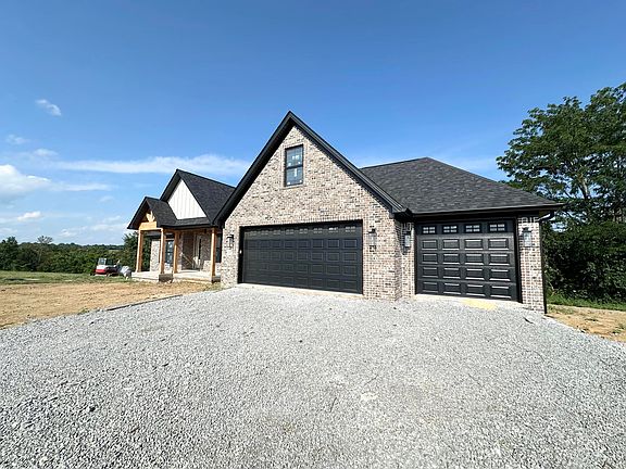 2nd image of 216 Brandenburg Way