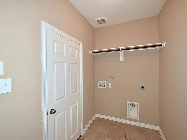 4050 Calaway Oaks Ln — Photo 15